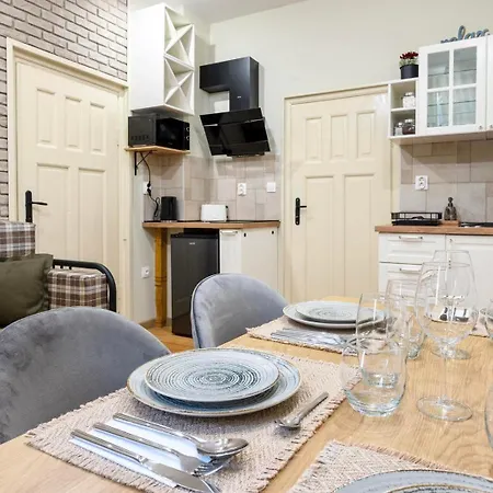 Lejlighed Apartpro Apartments,